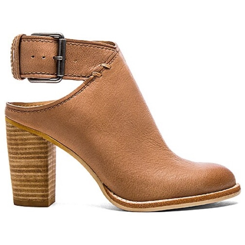 Dolce Vita Booties in Camel